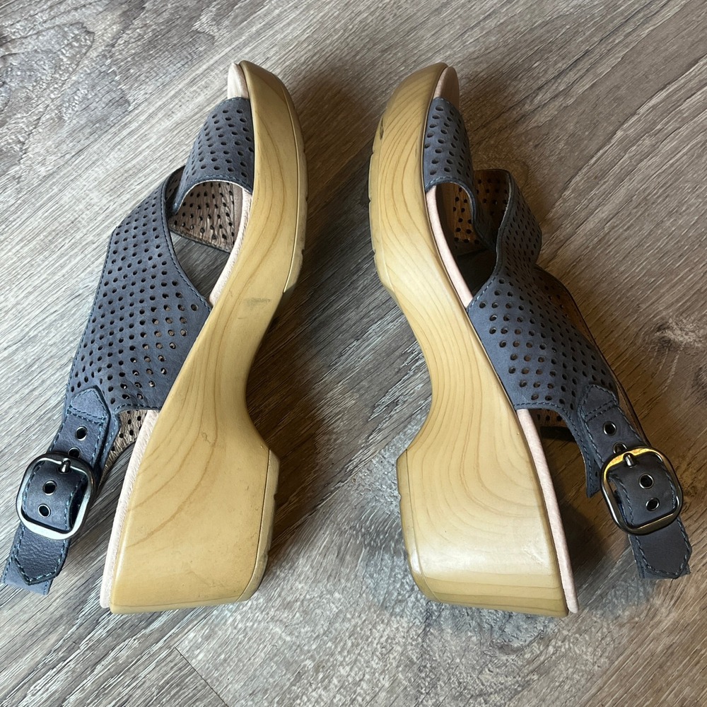 Dansko‎ Slate Blue Perforated Leather Platform Wedge Sandals 38 9702721400